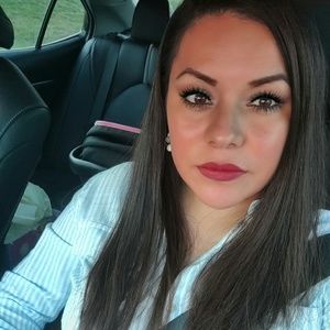 Meet your Posher, Hilda